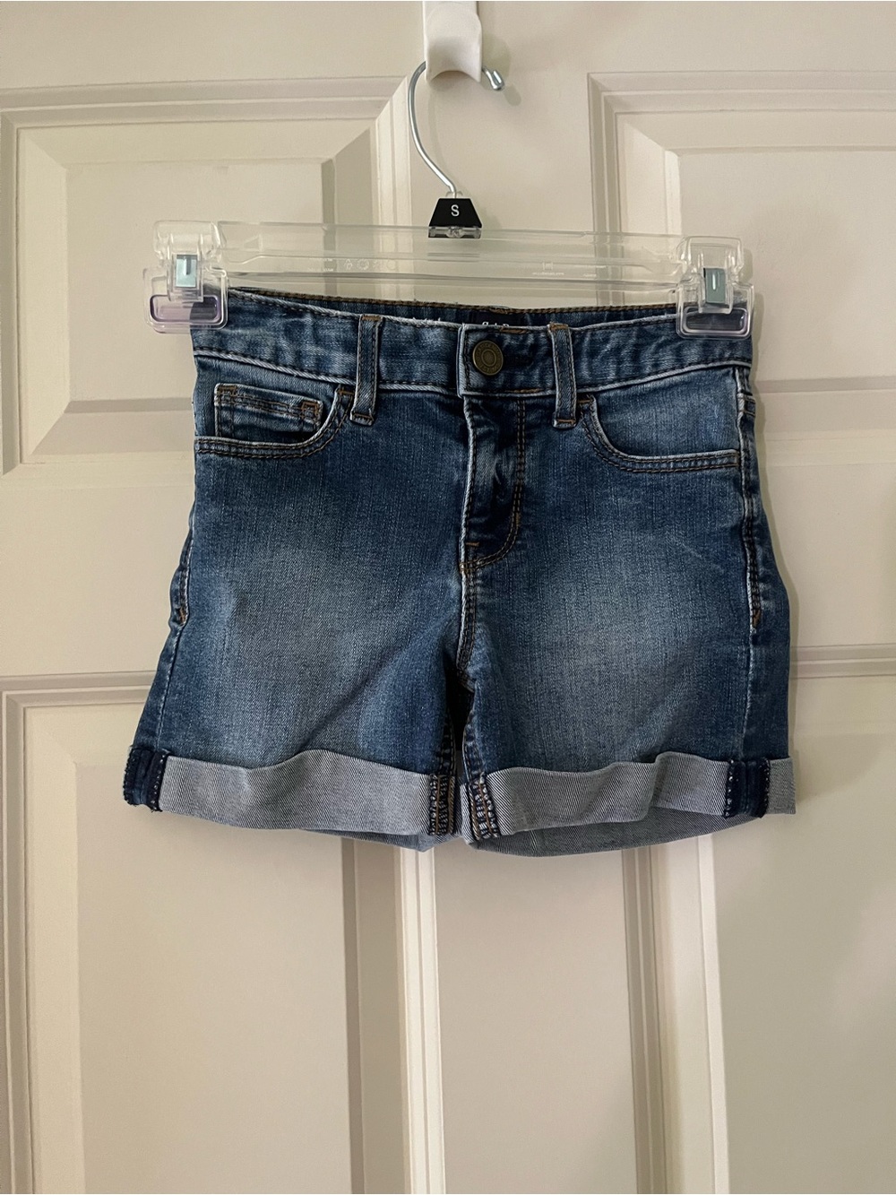 Girl’s Gap Jean shorts size 8 Slim Stretch 5 pocket rolled hem